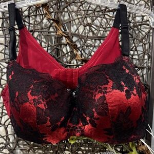 Torrid 40D Red Lace Bra